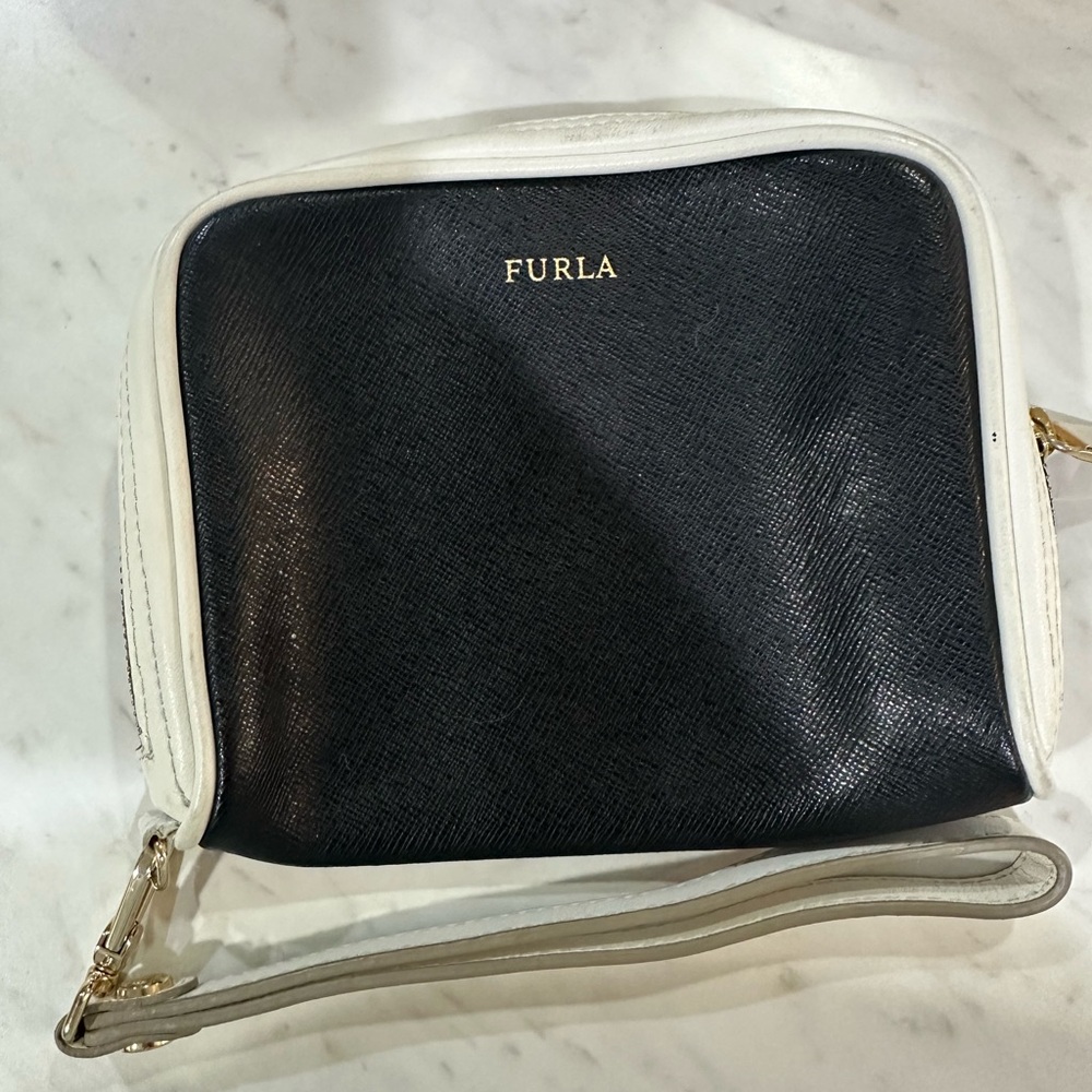 Furla Elegant Black and White Wristlet